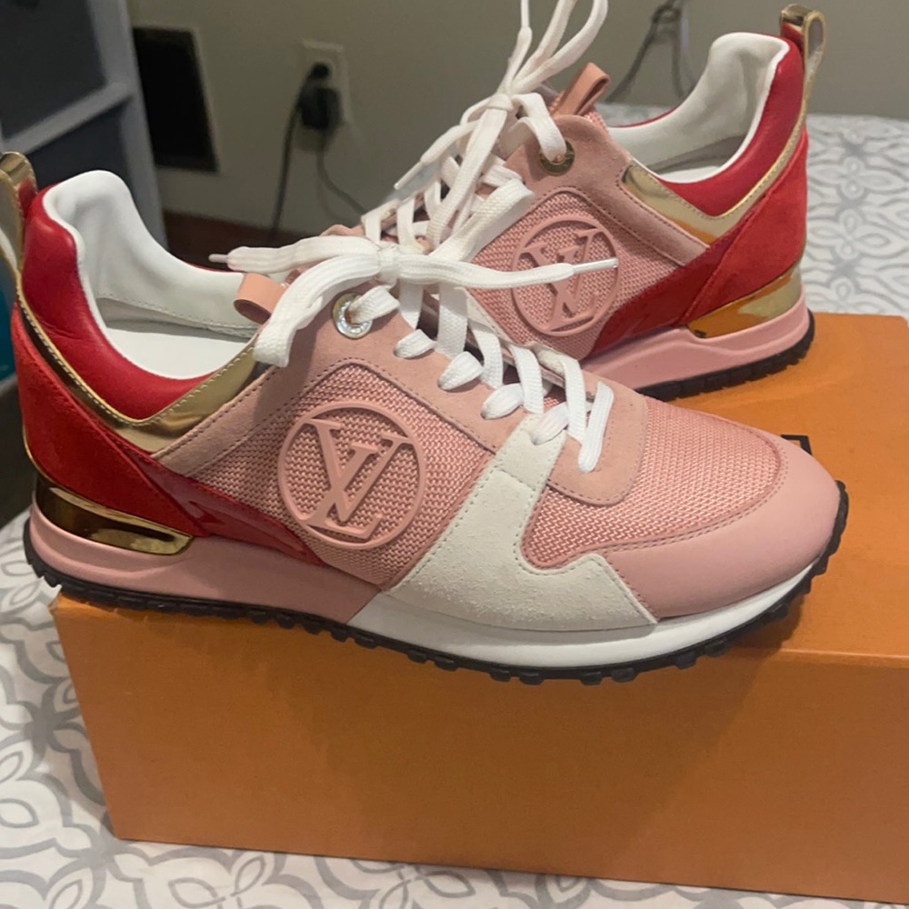 Louis Vuitton size 36.5